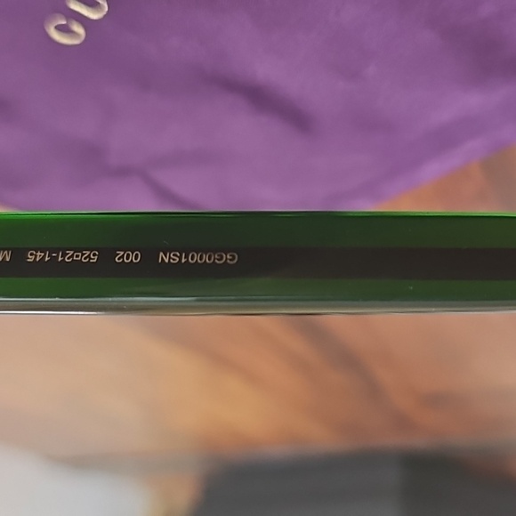 Gucci ladies sunglasses - Picture 4 of 6